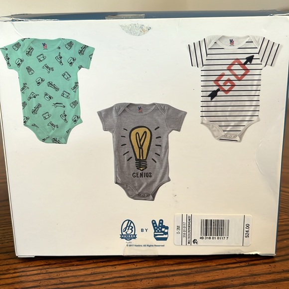 INFANT ONESIES. SIZE 0-3 MONTHS. BY JUNK FOOD. NWT - Picture 2 of 4